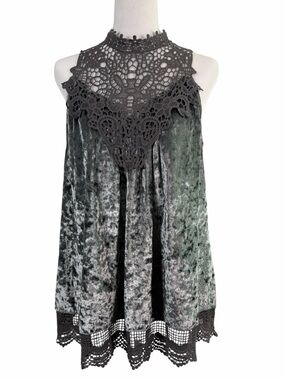 Entro Gray Velvet Crochet Yoke Sleeveless Top Large Boho Whimsigoth